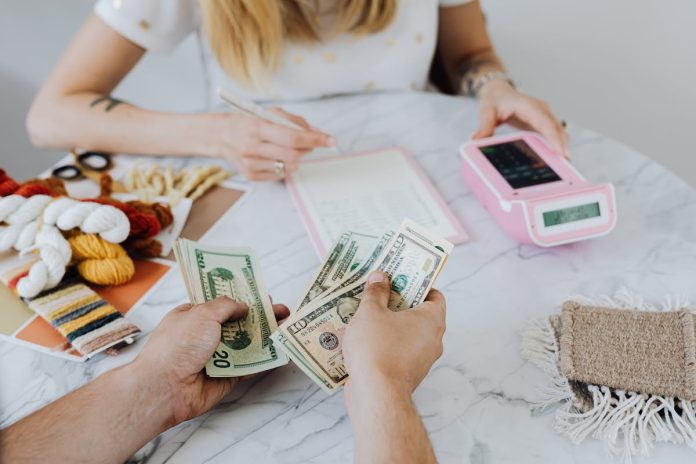 الفرق بين debit و credit في المحاسبة الفرق بين debit و credit في المحاسبة